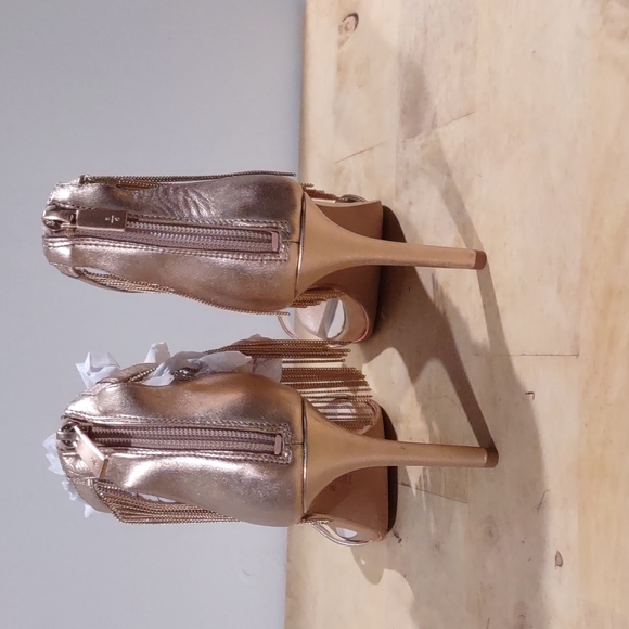 Kenneth Cole Dress Heels - Picture 4 of 4